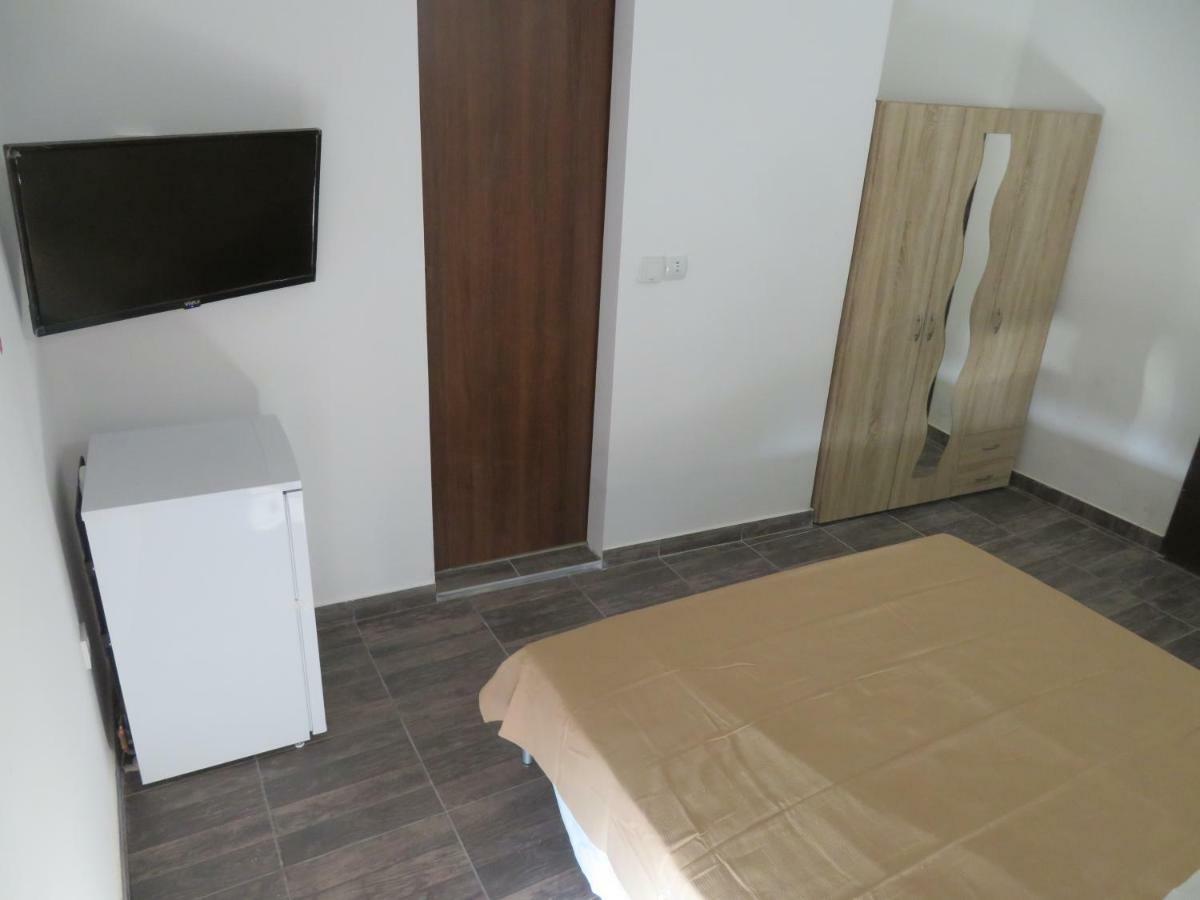 Vila Velvet Hotel Starigrad Paklenica Buitenkant foto