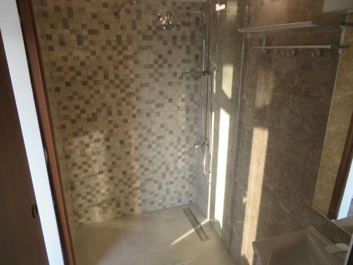 Vila Velvet Hotel Starigrad Paklenica Buitenkant foto