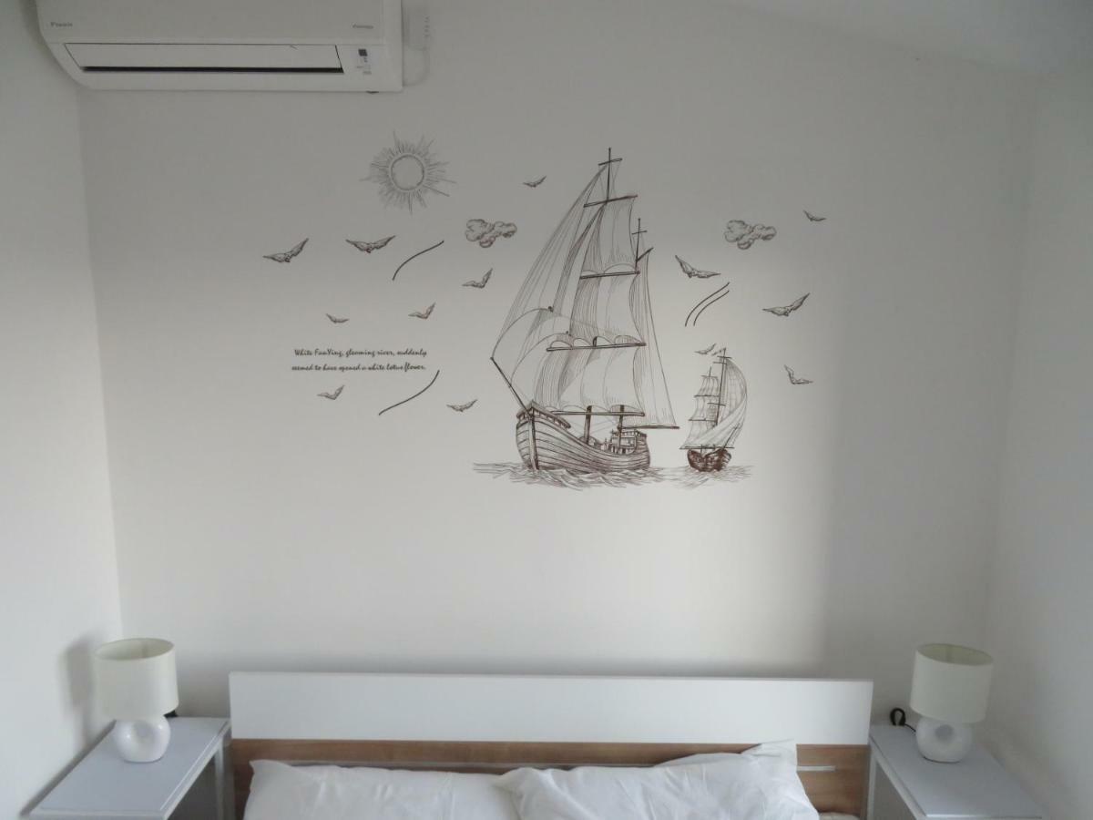 Vila Velvet Hotel Starigrad Paklenica Buitenkant foto