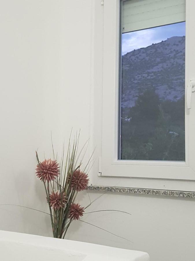 Vila Velvet Hotel Starigrad Paklenica Buitenkant foto
