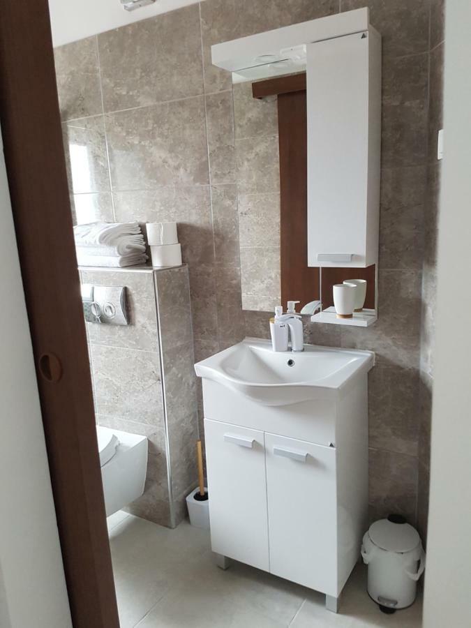 Vila Velvet Hotel Starigrad Paklenica Buitenkant foto